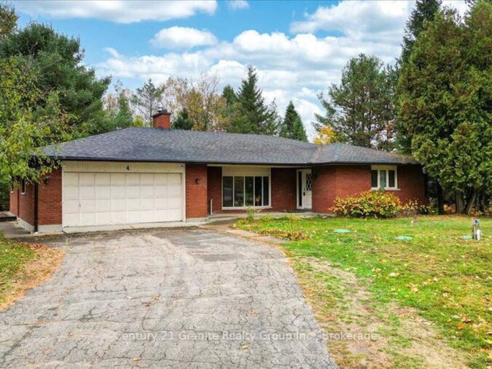 4 MAXWELL SETTLEMENT ROAD, Bancroft, Ontario K0L 1C0