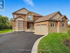 30 HANOVER COURT Whitby Ontario, L1N 7J2