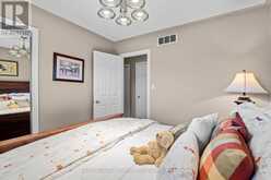 18 APPLEWOOD DRIVE | Campbellford Ontario | Slide Image Eighteen