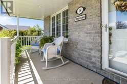 18 APPLEWOOD DRIVE | Campbellford Ontario | Slide Image Two