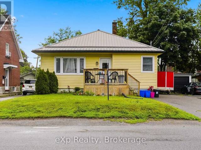 17 BURTON STREET Belleville Ontario, K8P 1E5 - Multi-family Home For Sale