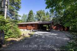 27 GROEGER ROAD | Huntsville Ontario | Slide Image Five