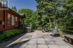 27 GROEGER ROAD | Huntsville Ontario | Slide Image Eight