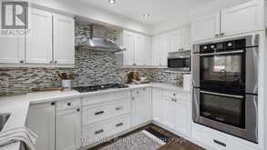 938 WETHERBY LANE | Mississauga Ontario | Slide Image Sixteen