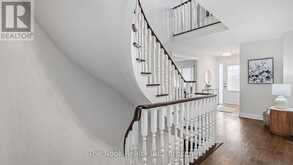 938 WETHERBY LANE | Mississauga Ontario | Slide Image Nine