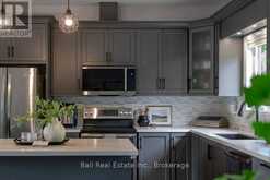 47 EASY STREET | Georgina Ontario | Slide Image Twelve