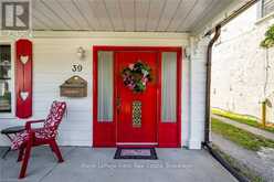 37 SUSSEX STREET N | Lindsay Ontario | Slide Image Seventeen
