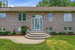 40 WALLBRIDGE CIRCLE | Belleville Ontario | Slide Image Four