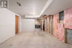 4 HOMEWOOD AVENUE | Lindsay Ontario | Slide Image Thirty-three