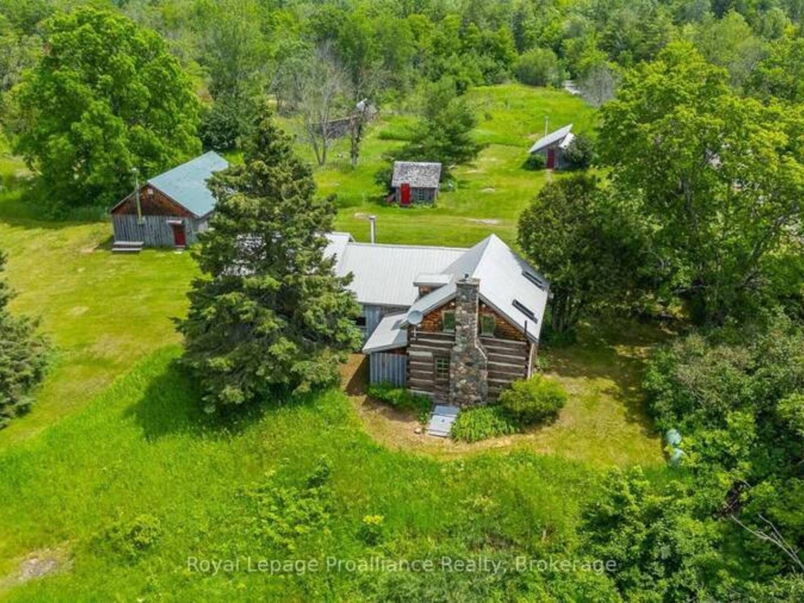 452 LASSWADE ROAD, Apsley, Ontario K0L 1A0