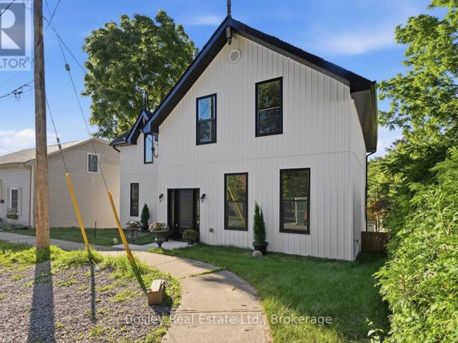 40 CHARLES STREET, Port Hope, Ontario L1A 1S4