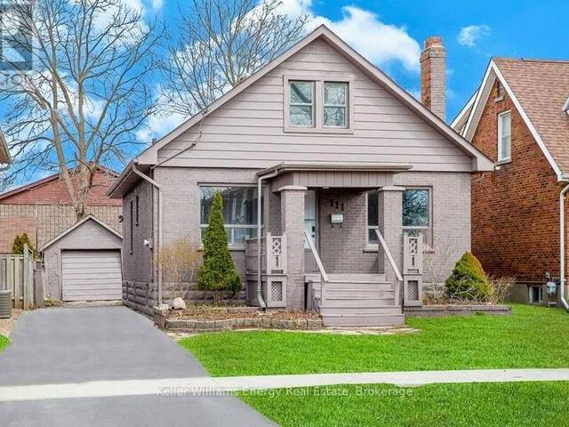 111 OSHAWA BOULEVARD S Oshawa Ontario, L1H 5R4 - 5 Bedrooms Home For Sale