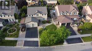 20 LOVE CRESCENT | Ajax Ontario | Slide Image Thirty-four