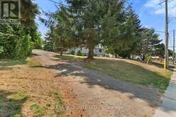 19 COUNTY RD 18 ROAD | Prince Edward Ontario | Slide Image Three