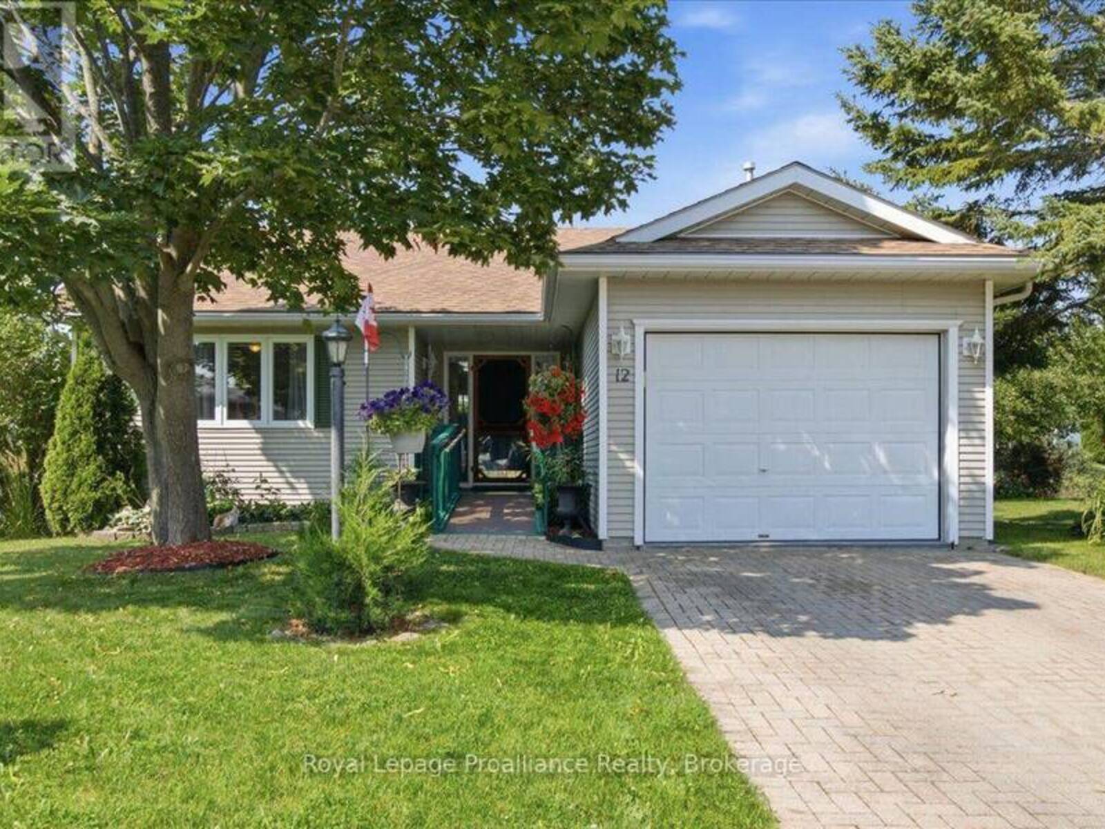 12 REYNOLDS PLACE, Prince Edward, Ontario K0K 3L0