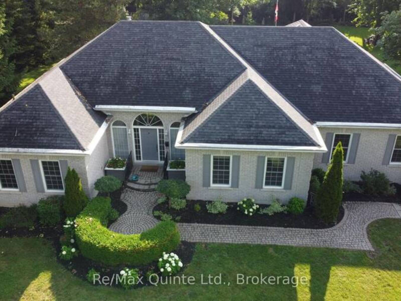 35 PENNY LANE, Belleville, Ontario K8N 4Z4