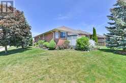 31 HEMLOCK CRESCENT | Belleville Ontario | Slide Image Forty-one