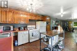 161 & 262 COLBOURNE ROAD | Bancroft Ontario | Slide Image Ten