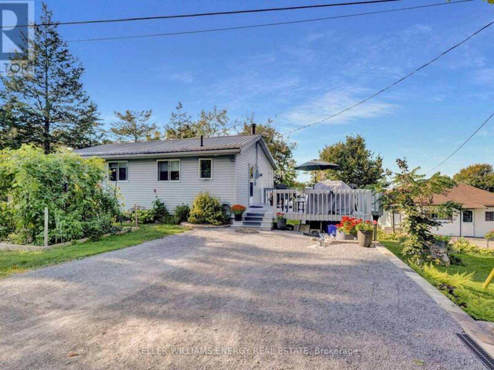102 BISHOP LANE, Prince Edward, Ontario K0K 1A0