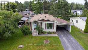 12 PARK STREET | Lindsay Ontario | Slide Image Three