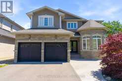 21 ST MAGNUS DRIVE | Toronto Ontario | Slide Image Two