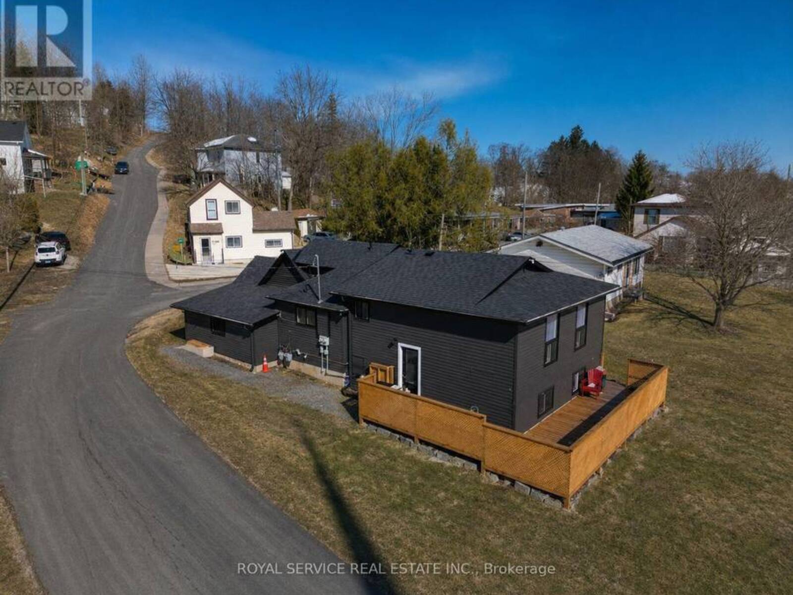 69 MAPLE STREET, Campbellford, Ontario K0L 1L0