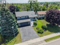 16 CEDARTREE LANE Bobcaygeon Ontario, K0M 1A0