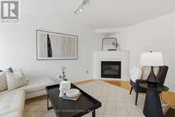 338 DOWSON LOOP | Newmarket Ontario | Slide Image Seventeen