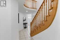 338 DOWSON LOOP | Newmarket Ontario | Slide Image Twenty