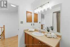 338 DOWSON LOOP | Newmarket Ontario | Slide Image Thirty-seven