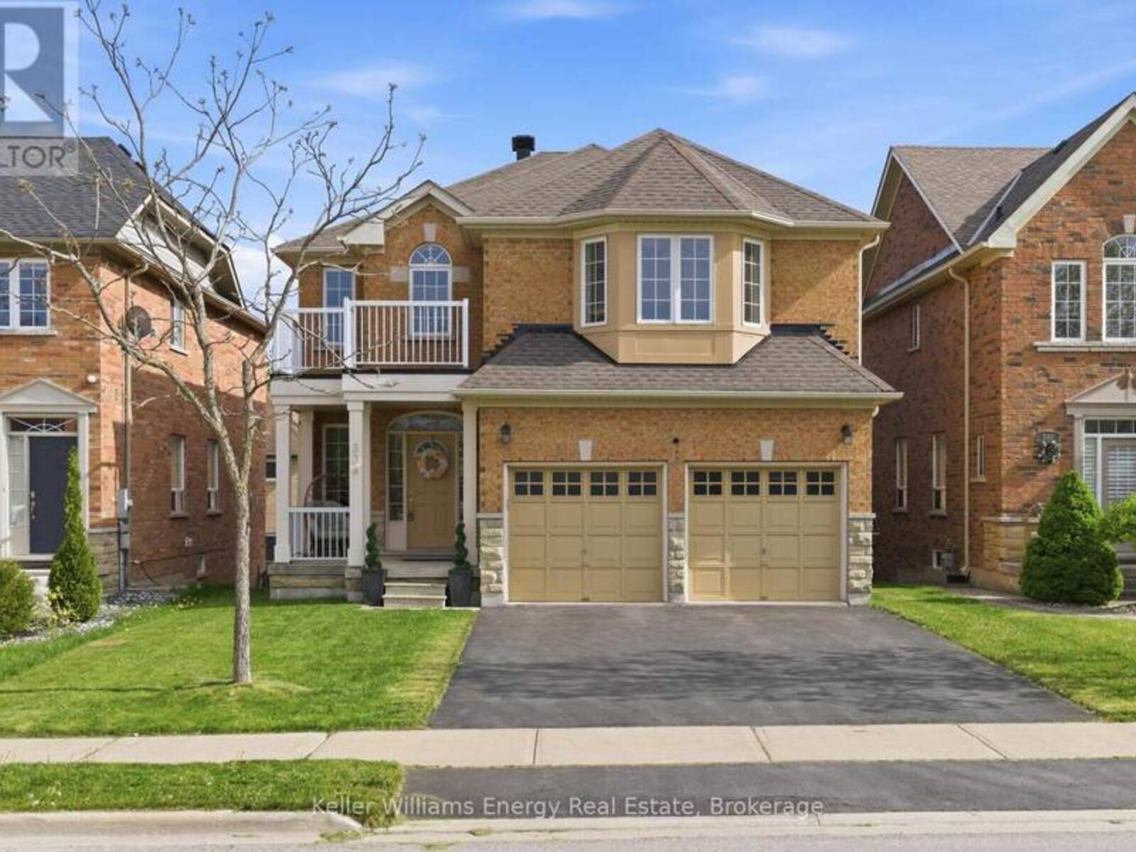 338 DOWSON LOOP, Newmarket, Ontario L3X 3G3