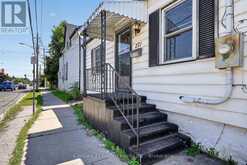271 UNIVERSITY AVENUE W | Cobourg Ontario | Slide Image Three