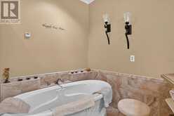 899 SETTLERS TRAIL | Selwyn Ontario | Slide Image Thirty-one
