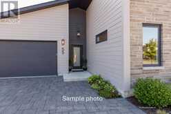 36 FRASER DRIVE | Quinte West Ontario | Slide Image Three