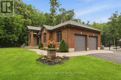 52 OAK RIDGE DRIVE | Quinte West Ontario | Slide Image Four