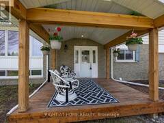 17 CRESTVIEW AVENUE Scugog Ontario, L0B 1B0