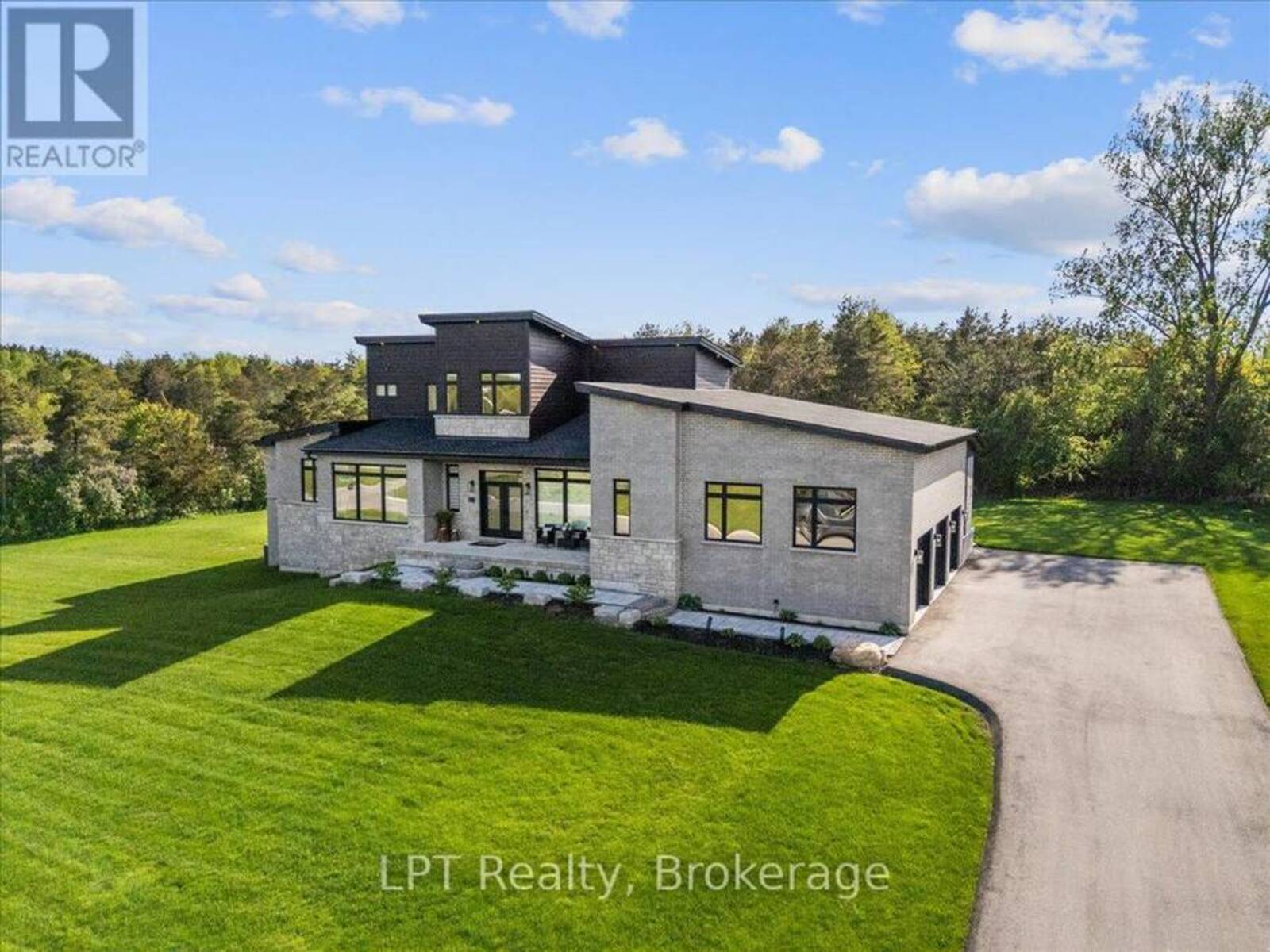 67 CHARLES TILLEY CRESCENT, Newtonville, Ontario L0A 1J0