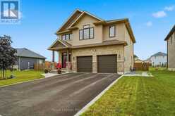 32 WALNUT CRESCENT | Belleville Ontario | Slide Image Four