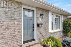 18 MADILL CRESCENT | Lindsay Ontario | Slide Image Three