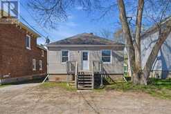 38 OAK STREET | Belleville Ontario | Slide Image One
