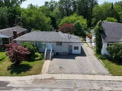 136 MACDONALD AVENUE Belleville Ontario, K8N 3Y3