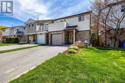 15 GRAHAM COURT | Whitby Ontario | Slide Image Three