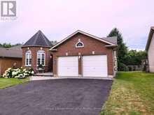 30 HEARTWOOD DRIVE | Belleville Ontario | Slide Image Three