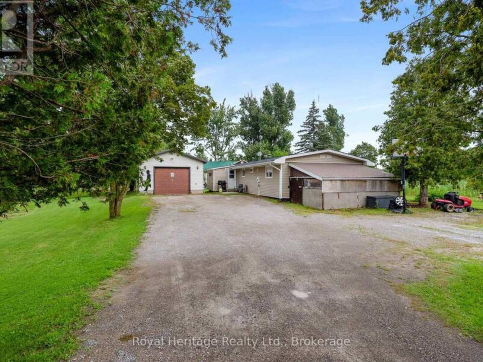14 STONEY CREEK ROAD, Lindsay, Ontario K9V 0K1