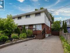 152 TAUNTON ROAD W Oshawa Ontario, L1G 3T3