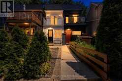 821 CRAVEN ROAD | Toronto Ontario | Slide Image Eighteen
