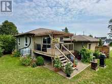 59 JANE STREET | Bobcaygeon Ontario | Slide Image Three