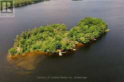 7004 ISLAND 70 | Selwyn Ontario | Slide Image Eight