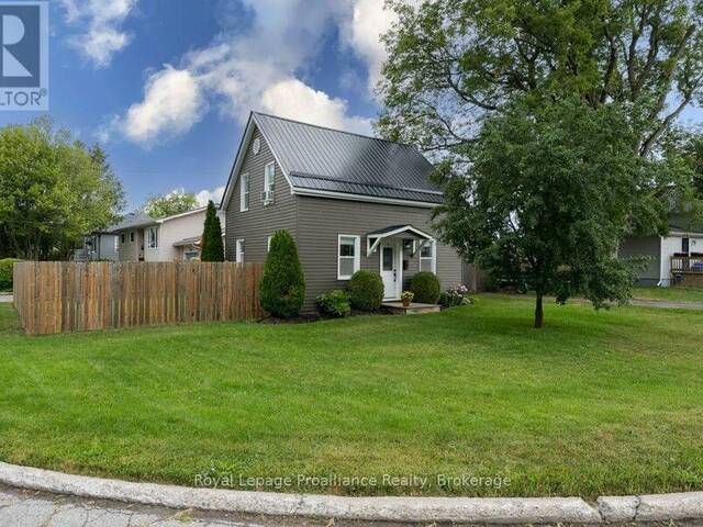 61 PELHAM STREET Quinte West Ontario, K8V 4T8 - 3 Bedrooms Home For Sale