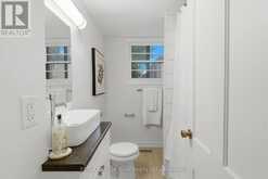 7 HEYWORTH CRESCENT | Toronto Ontario | Slide Image Twelve
